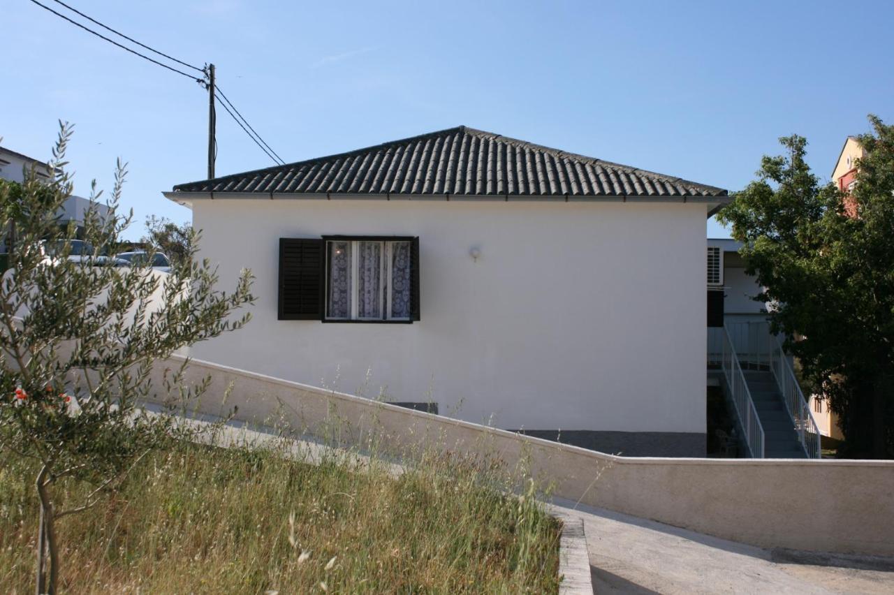 Apartments By The Sea Stara Novalja, Pag - 6301 Exterior foto