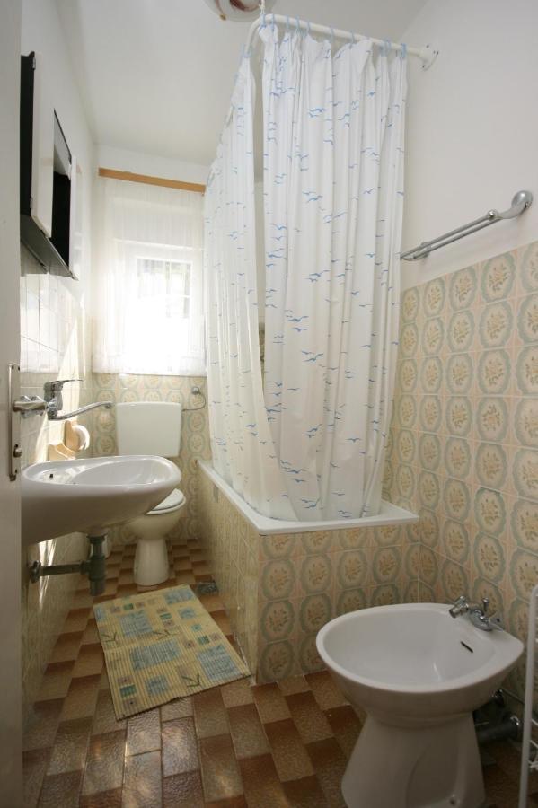 Apartments By The Sea Stara Novalja, Pag - 6301 Exterior foto